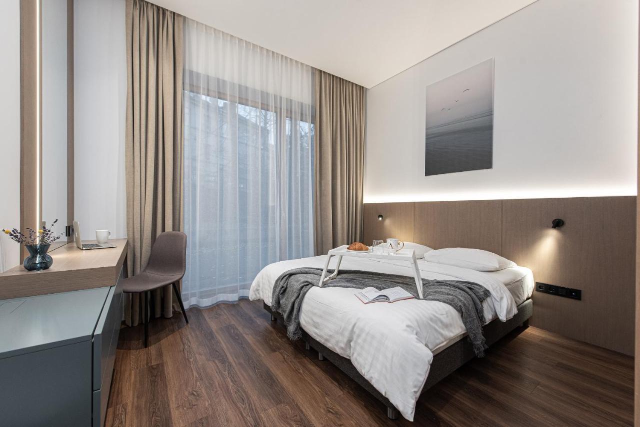 Cohost I New Basteja Life Apartments W-Garage Prkg & Self Check-In Vilnius Bagian luar foto