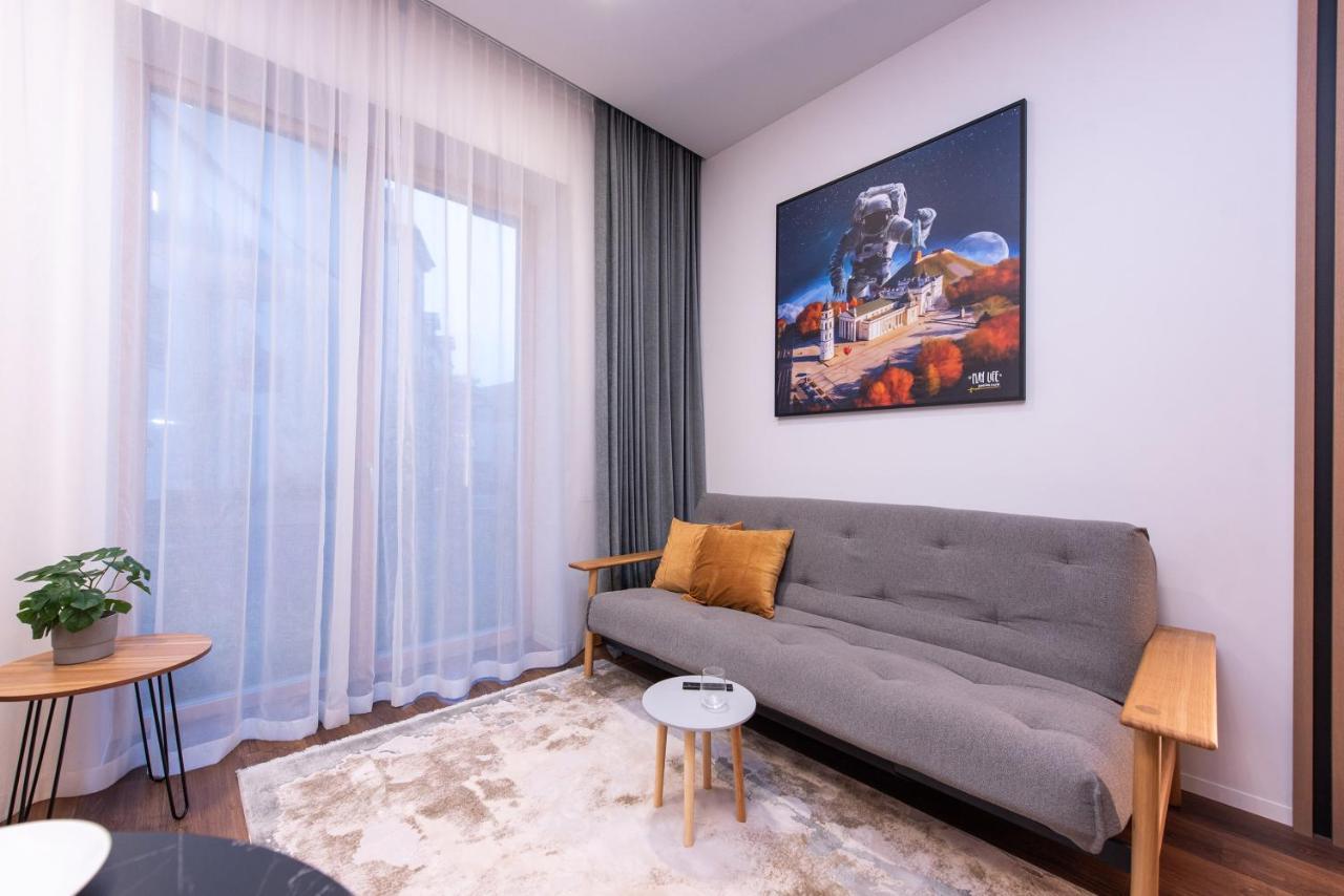 Cohost I New Basteja Life Apartments W-Garage Prkg & Self Check-In Vilnius Bagian luar foto