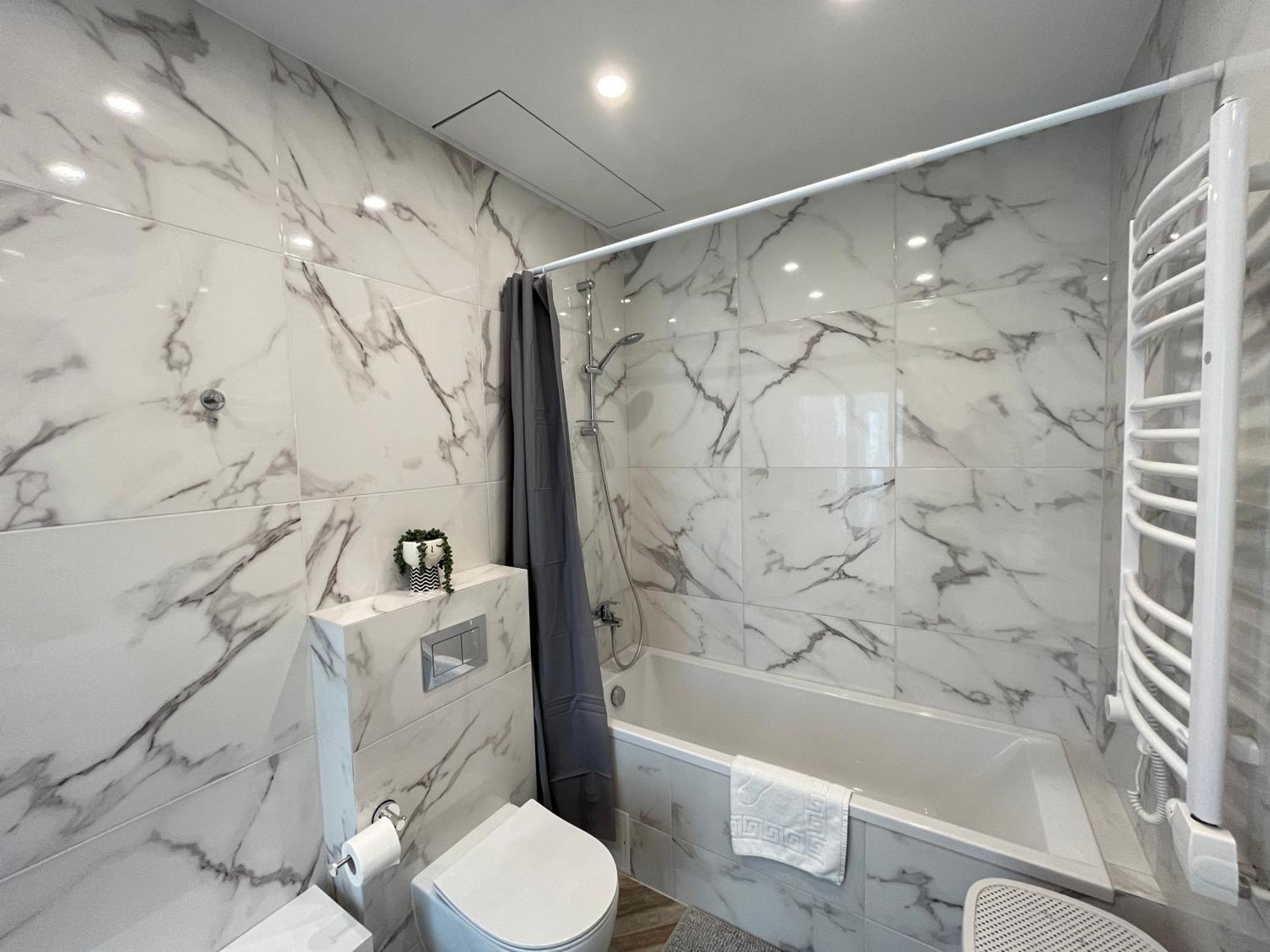 Cohost I New Basteja Life Apartments W-Garage Prkg & Self Check-In Vilnius Ruang foto